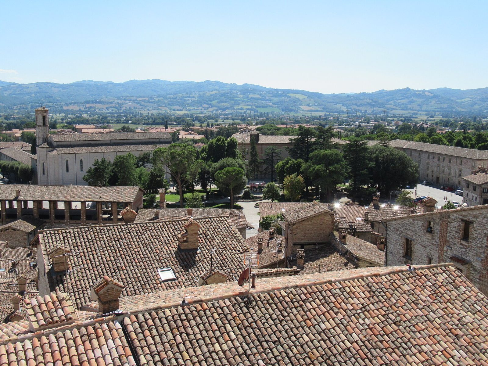 Piazza Quaranta Martiri